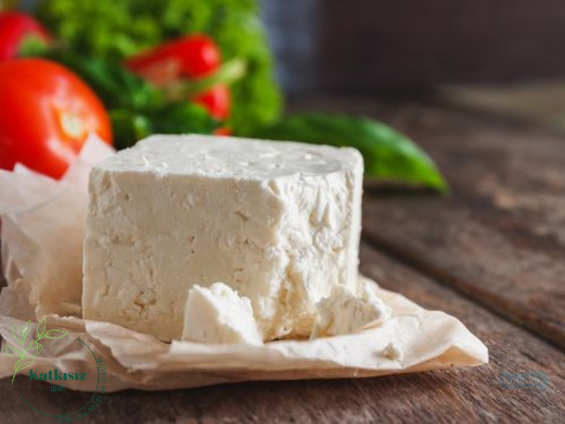 Yağlı Olgunlaştırılmış Keçi Peyniri 1000 Gr